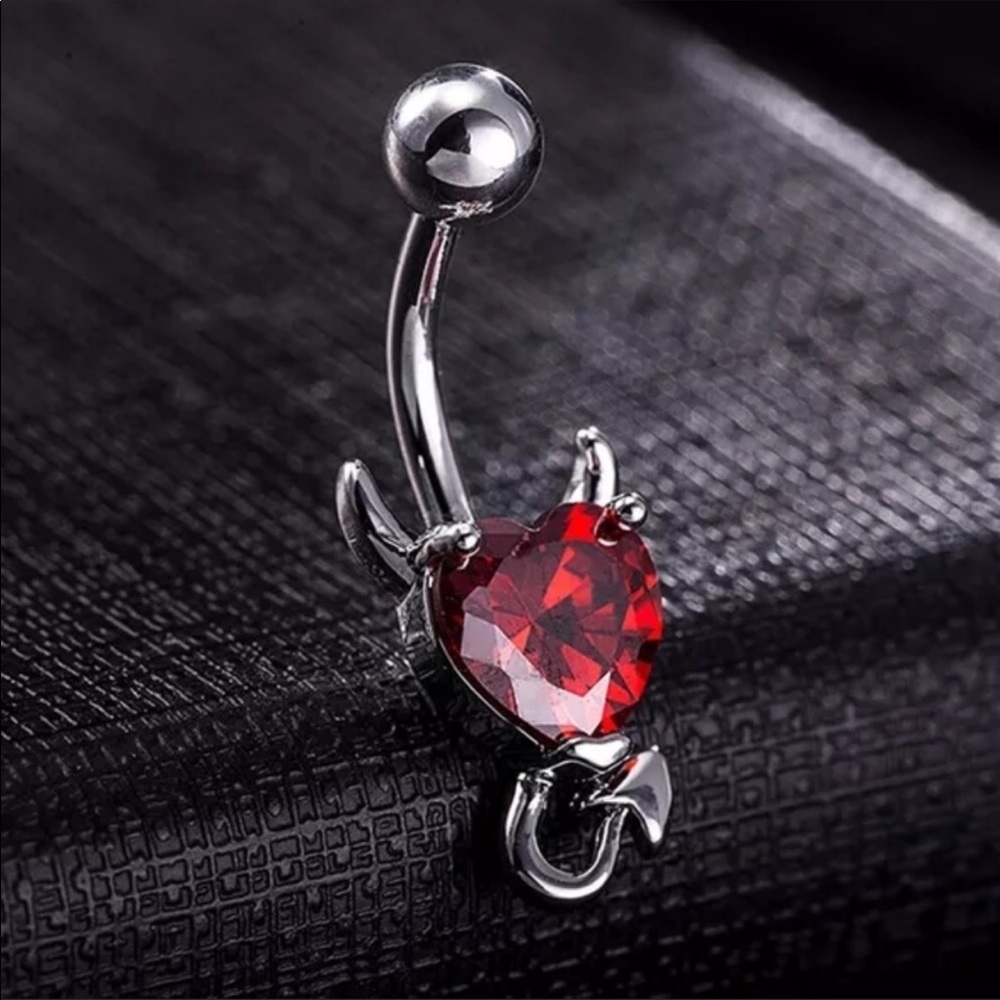 😈 Heart & Horns Stomach/Navel Piercing